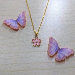 Flower necklace